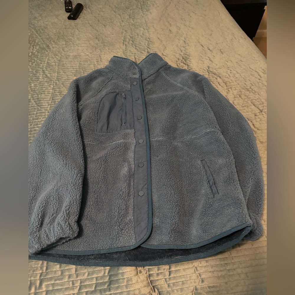 Zenica fuzzy blue button up jacket